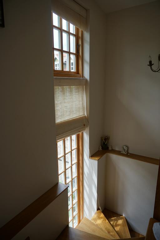 Alejos Namelis Palanga Quarto foto